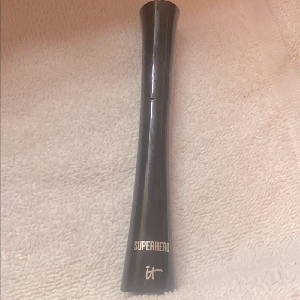 mascara
